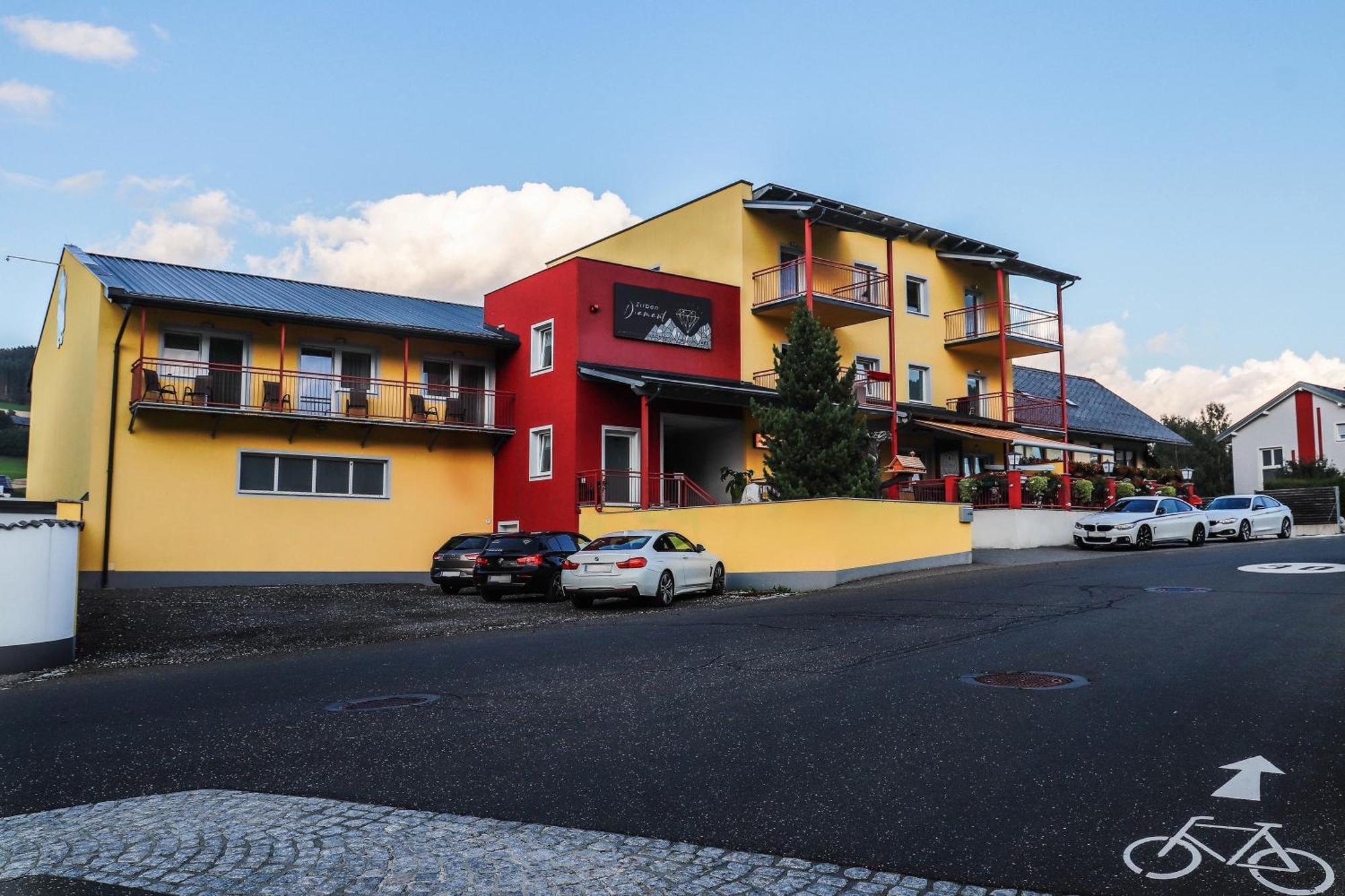 Zirben Diamant Rooms & Dogs Obdach Eksteriør billede